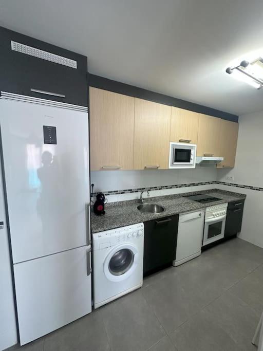 Ferienwohnung Piso Gijon Con Plaza De Garaje Vut4589As Exterior foto